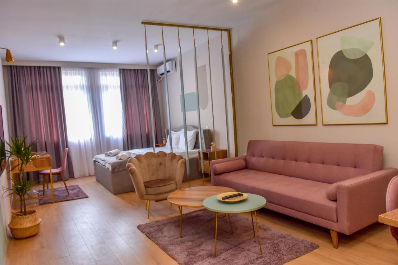 Good Times Luxury Apartments ביטולה מראה חיצוני תמונה